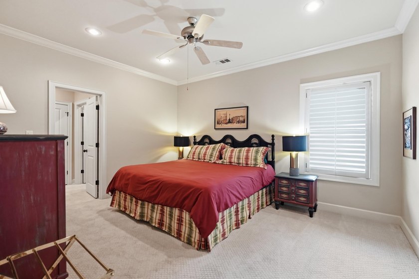 Welcome to Winthrop Point in sought-after Woodlands Edge! This - photo 25