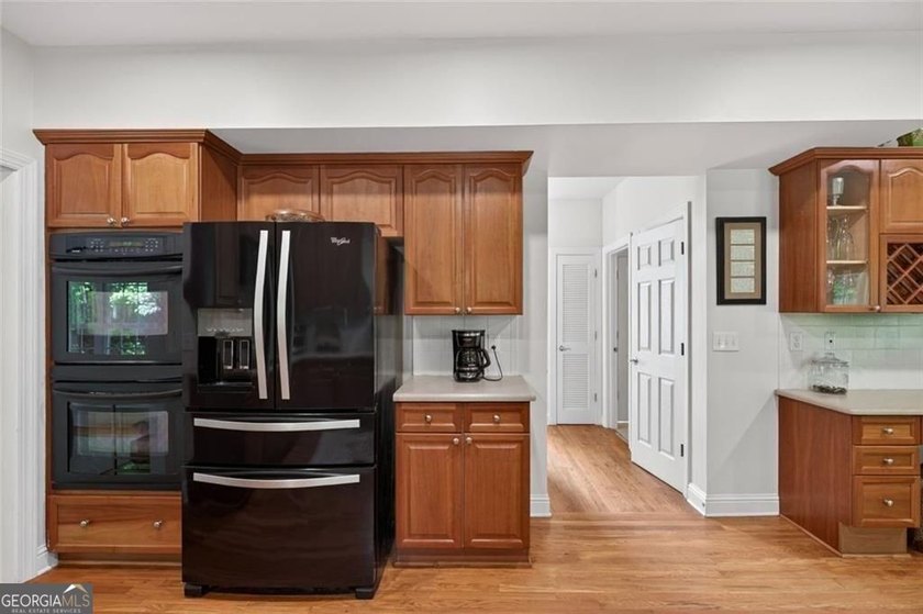 Welcome to 1011 Chestnut Creek Drive in the highly sought-after - photo 14