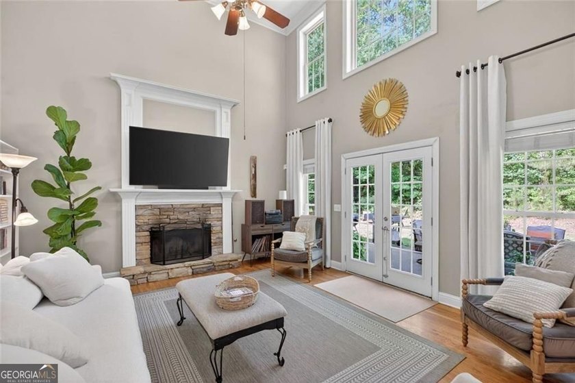 Welcome to 1011 Chestnut Creek Drive in the highly sought-after - photo 18