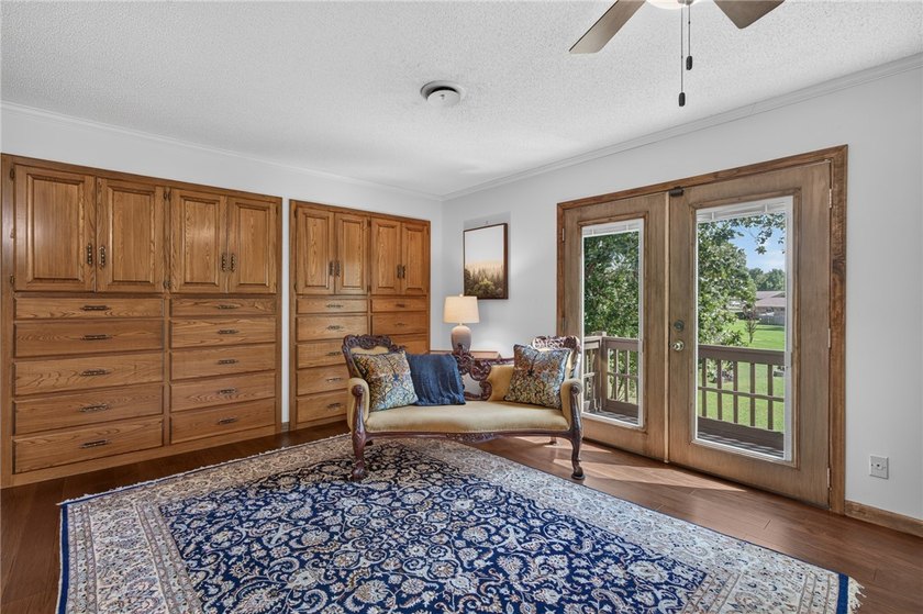 Welcome to this charming Tudor-style home in the Fianna Hills - photo 20