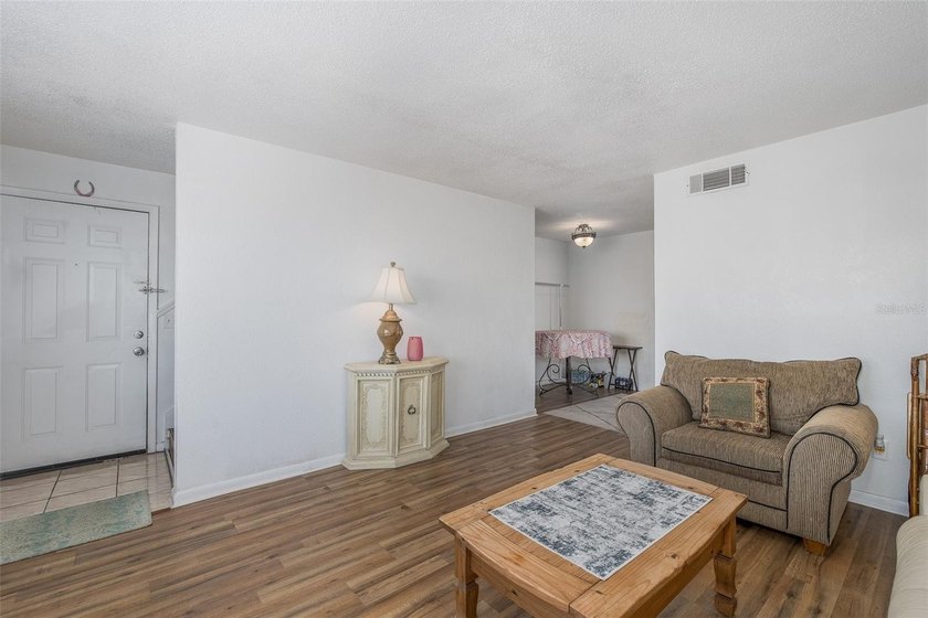 Step into a serene waterfront escape in the heart of Tampa - photo 31