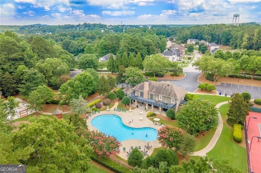 Welcome to 1011 Chestnut Creek Drive in the highly sought-after - photo 35