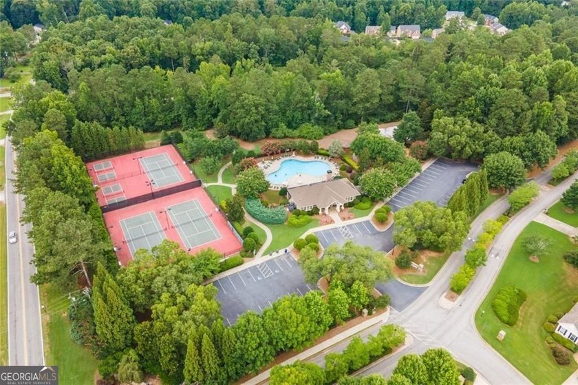 Welcome to 1011 Chestnut Creek Drive in the highly sought-after - photo 36