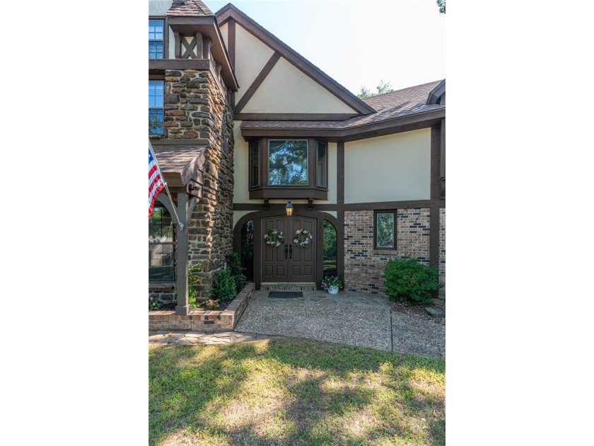 Welcome to this charming Tudor-style home in the Fianna Hills - photo 41