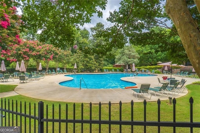 Welcome to 1011 Chestnut Creek Drive in the highly sought-after - photo 43