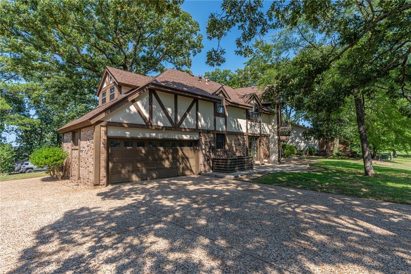 Welcome to this charming Tudor-style home in the Fianna Hills - photo 46