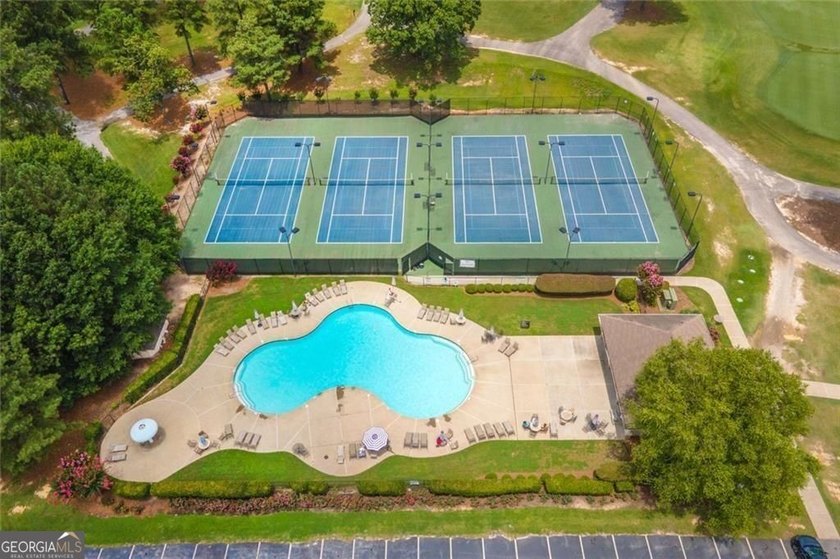 Welcome to 1011 Chestnut Creek Drive in the highly sought-after - photo 47