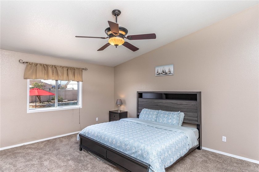 Looking for a move-in ready home or a solid  investment? This - photo 21