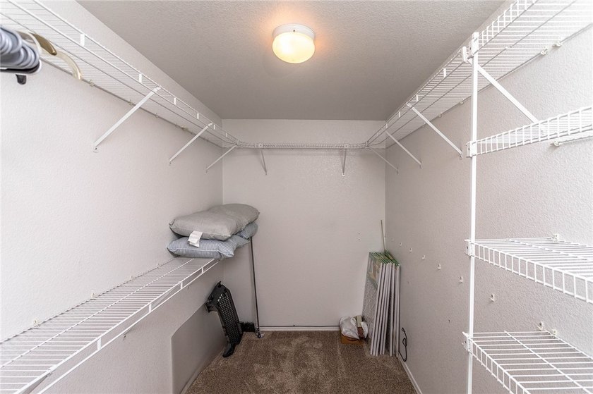 Looking for a move-in ready home or a solid  investment? This - photo 23
