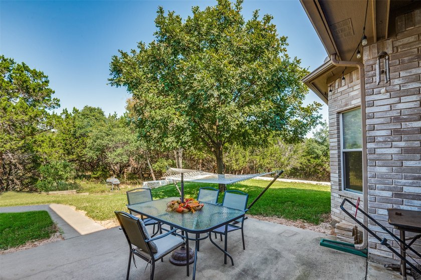 Lake Views!!!! This exquisite custom-built home epitomizes lake - photo 31