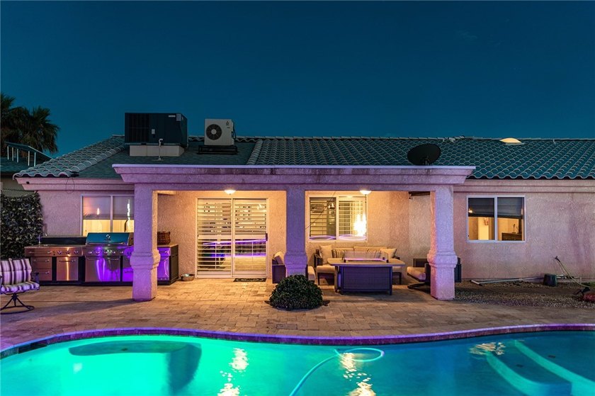 Looking for a move-in ready home or a solid  investment? This - photo 46