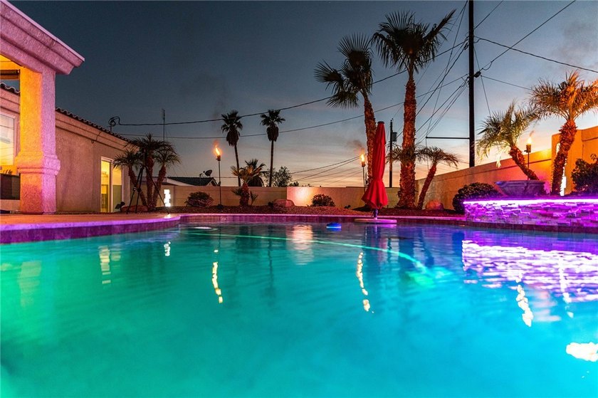 Looking for a move-in ready home or a solid  investment? This - photo 47
