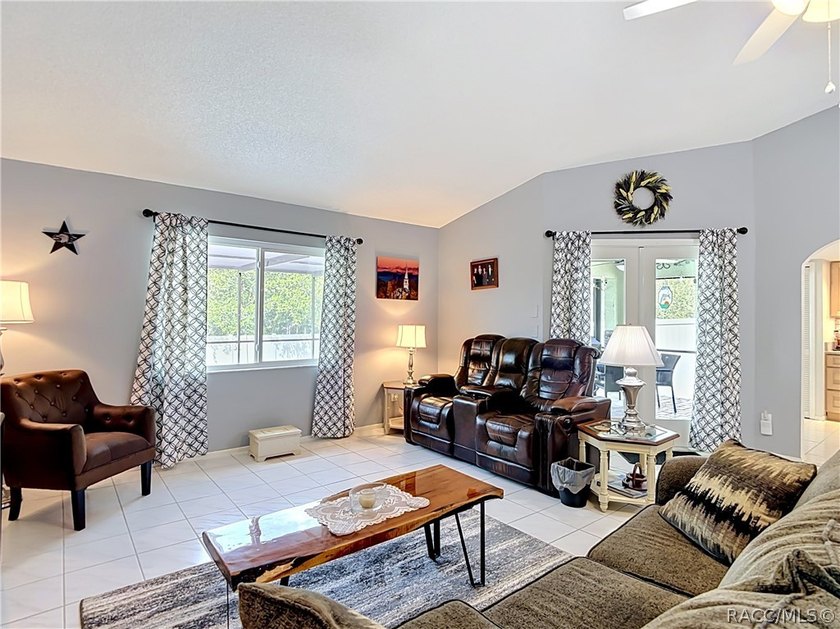 Come &amp; see this well-cared-for home in a peaceful Spring Hill - photo 13