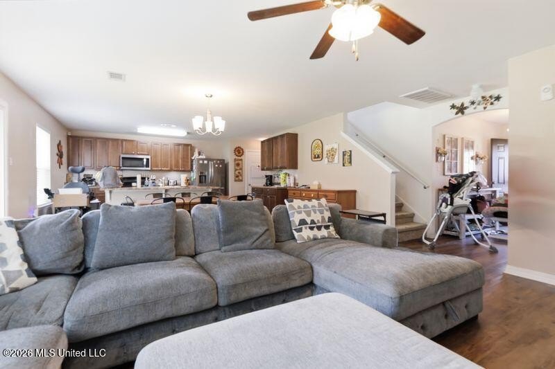 This well maintained home in the desirable Lakeview Subdivision - photo 18