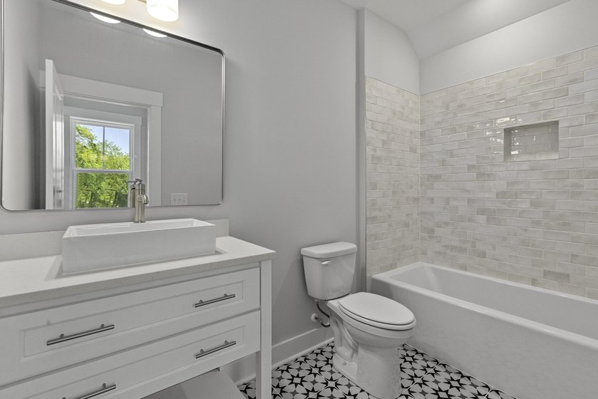 Welcome Investors to 19 Broadway Street - a prime short term - photo 22