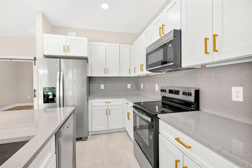 MOVE IN READY! Beautiful new construction in the waterfront Gulf - photo 22