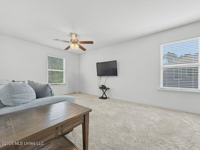 This well maintained home in the desirable Lakeview Subdivision - photo 36