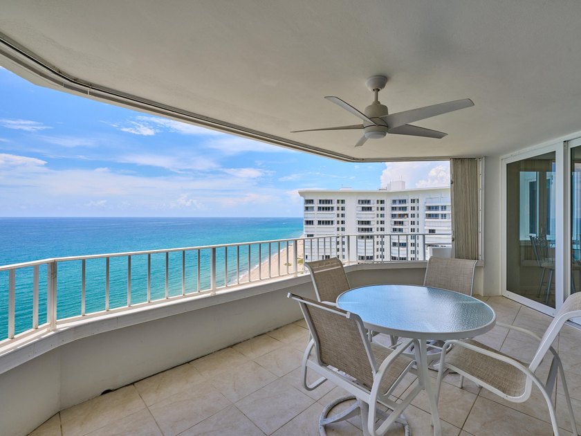 Live steps from the sand at the prestigious Chalfonte, on Boca - photo 3
