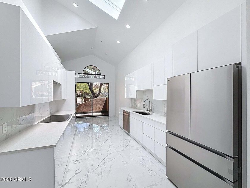 Totally remodeled 2025 Designed by renowned Architect, Award - photo 5