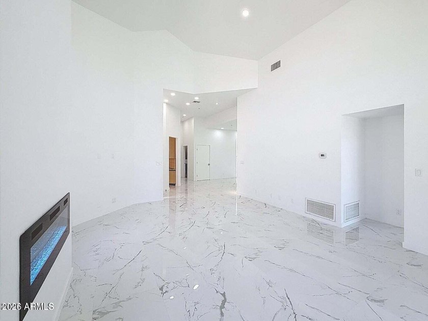 Totally remodeled 2025 Designed by renowned Architect, Award - photo 10