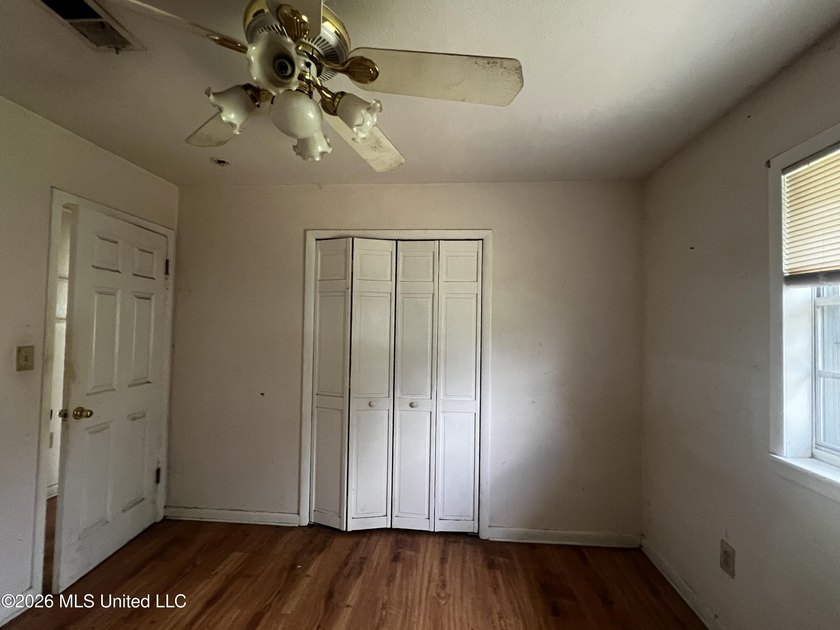 Looking for your next project? This 3-bedroom, 1.5-bath home has - photo 16