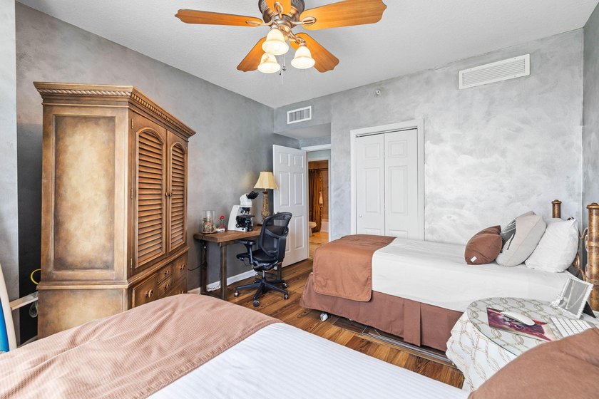 Indulge in serene Gulf views and pristine white sand beaches - photo 24
