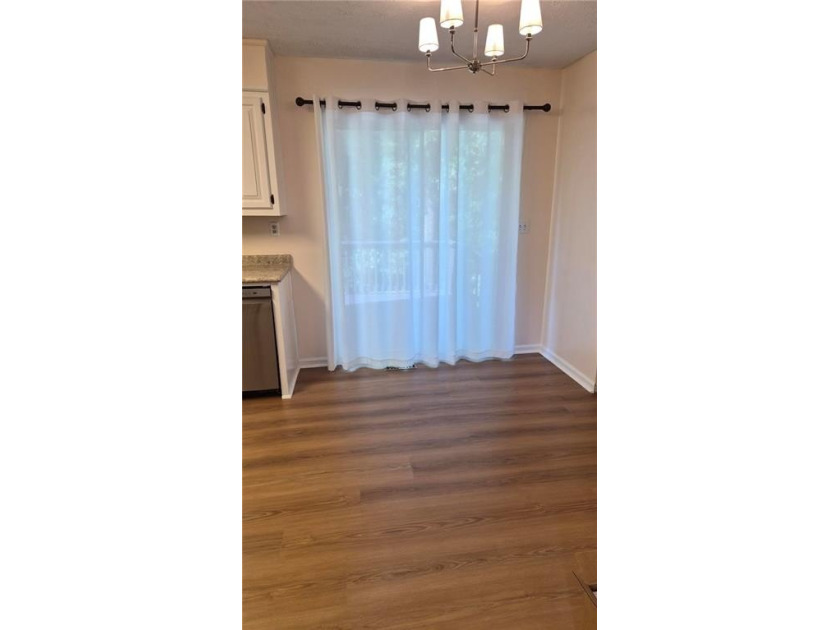 *** Motivated Seller *** A *Very Large*, *Very Nice* 4 BR, 3 - photo 25