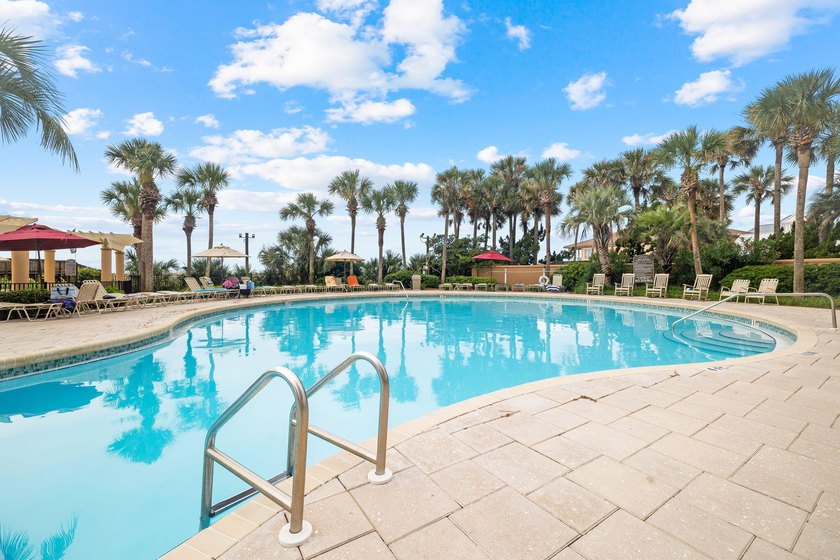 Indulge in serene Gulf views and pristine white sand beaches - photo 34