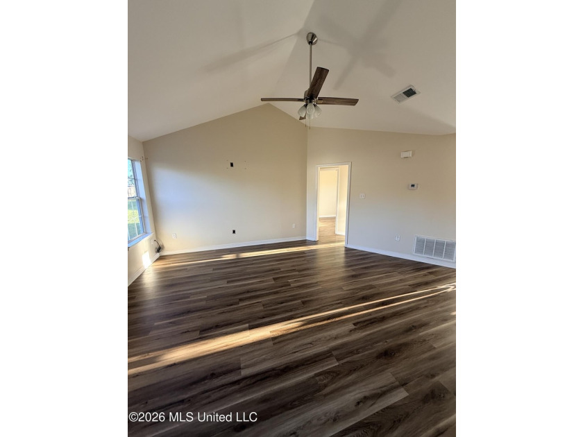 Super cute and super clean! This charming home sits on a large - photo 4