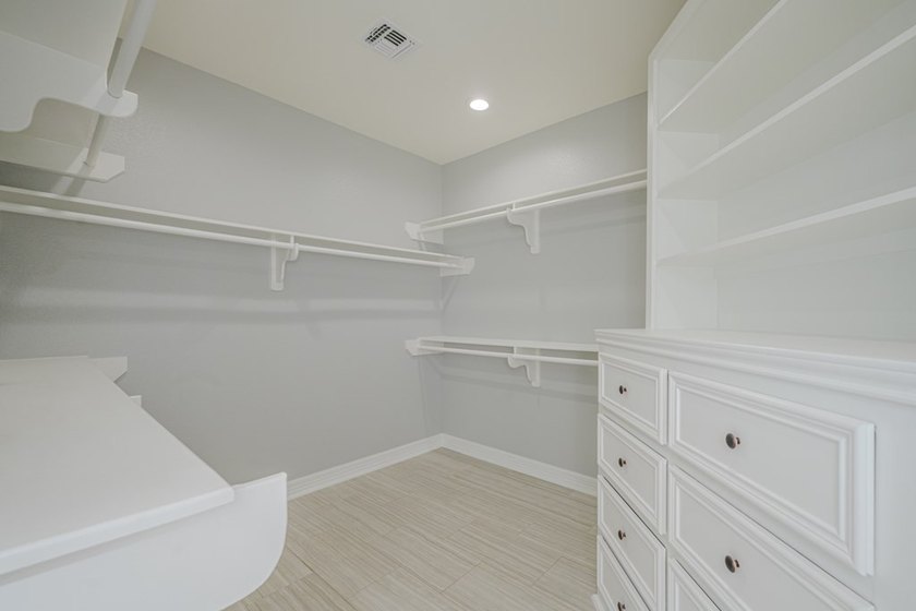 This stylishly crafted home in desirable Sea Oaks Village - photo 36
