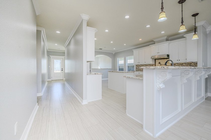 This stylishly crafted home in desirable Sea Oaks Village - photo 40