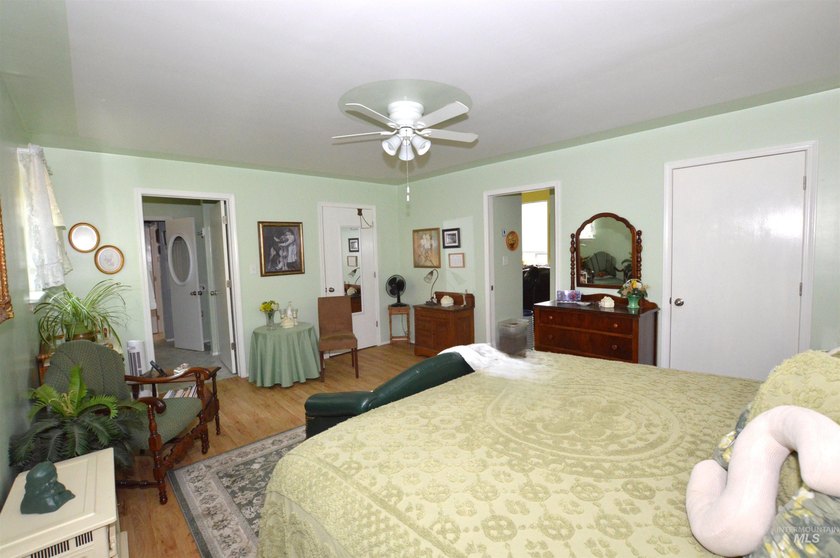 Multi-Unit Opportunity on the Clearwater River. 3 Homes!! - photo 11