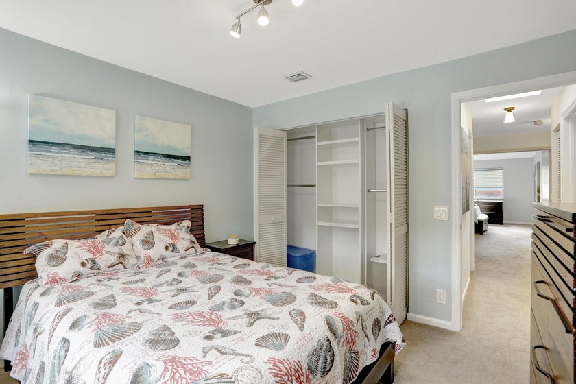 This Cortina home in the non-mandatory Boca Pointe Country Club - photo 13
