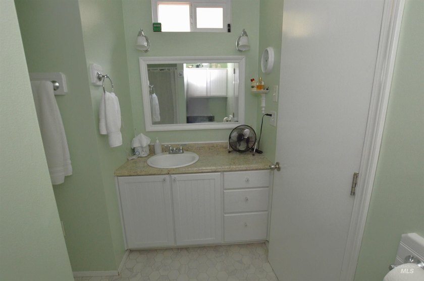 Multi-Unit Opportunity on the Clearwater River. 3 Homes!! - photo 14
