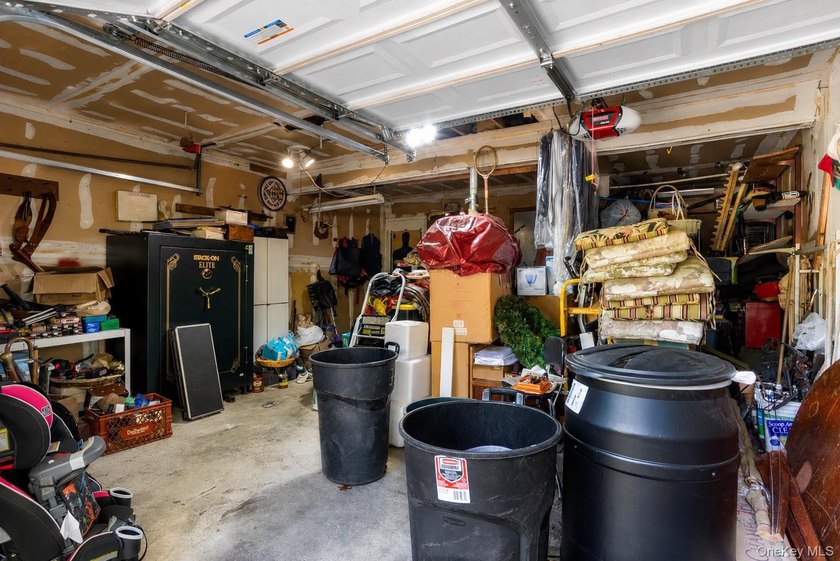 Located on a cul-de-sac in desirable Mount Sinai, this charming - photo 15