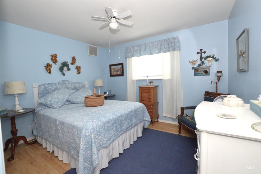Multi-Unit Opportunity on the Clearwater River. 3 Homes!! - photo 16