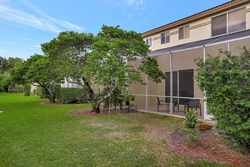 This Cortina home in the non-mandatory Boca Pointe Country Club - photo 19