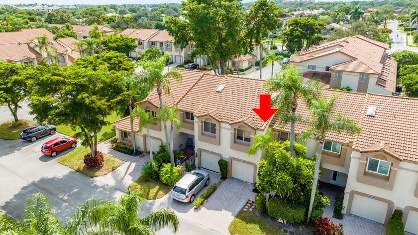 This Cortina home in the non-mandatory Boca Pointe Country Club - photo 22