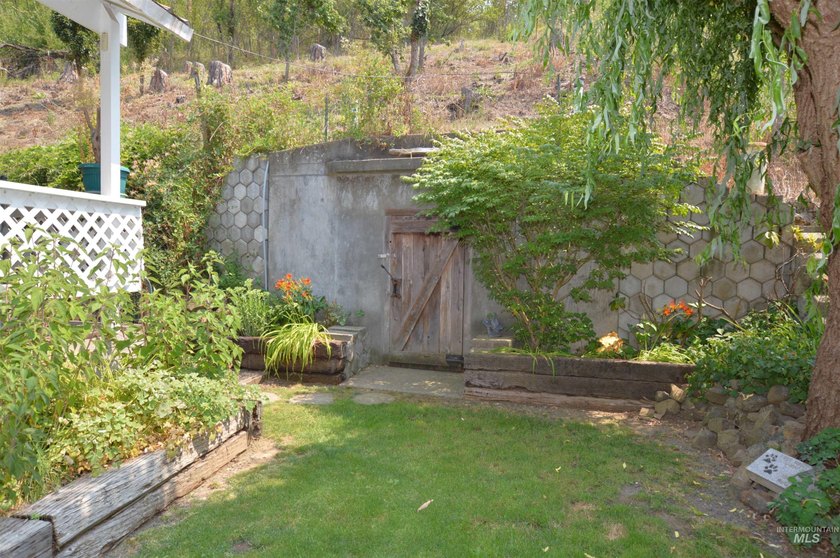 Multi-Unit Opportunity on the Clearwater River. 3 Homes!! - photo 25