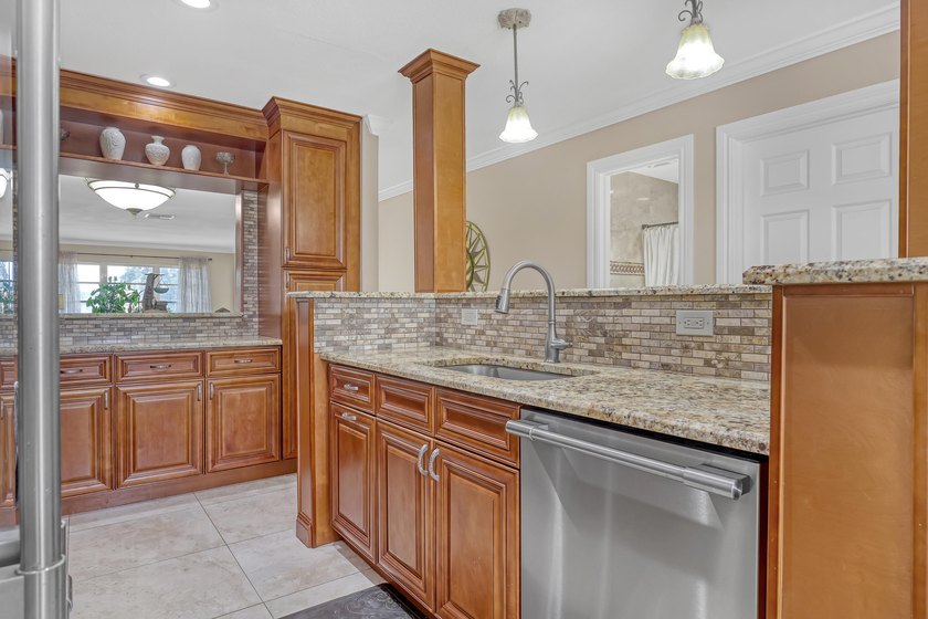 New Resort Style Clubhouse. 2BR/2BA condo featuring a desirable - photo 5