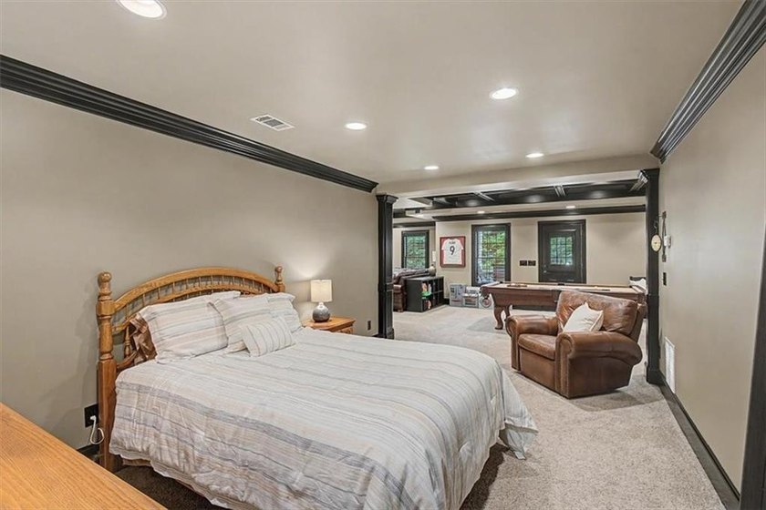 Meticulously maintained by the original owners, this ELEGANT - photo 44