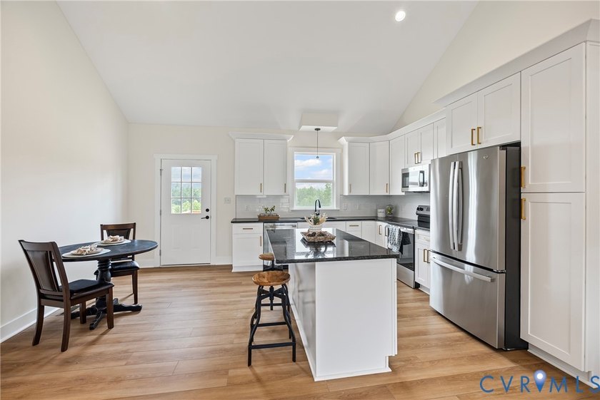 MOVE IN READY! Easy living at Lake Anna awaits! This brand new - photo 17
