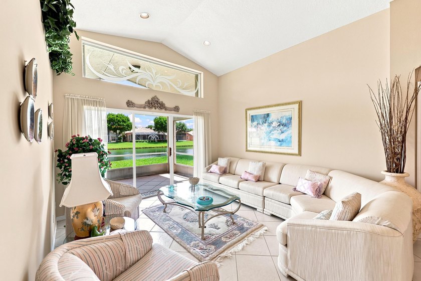 Beautiful lake views from this well-maintained 3-bedroom, 2-bath - photo 9