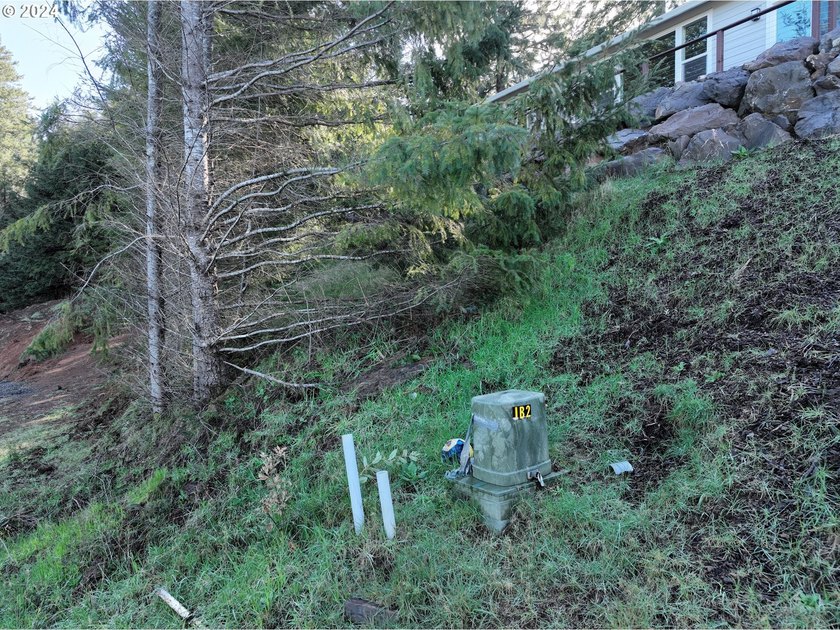 INCREDIBLE COASTAL RETREAT WITH MOUNTAIN VIEWS. Build your dream - photo 13