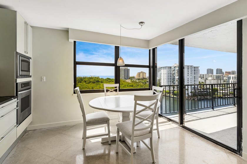 Experience South Florida waterfront living in this beautiful - photo 6