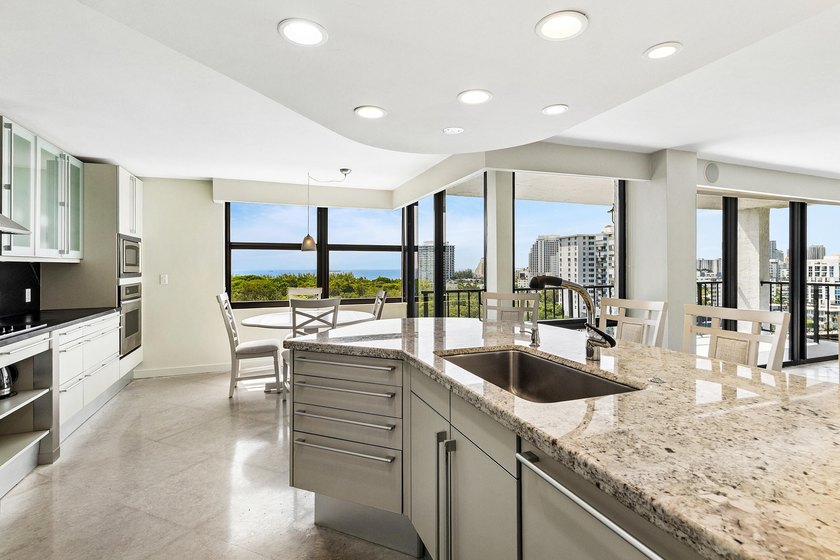 Experience South Florida waterfront living in this beautiful - photo 8