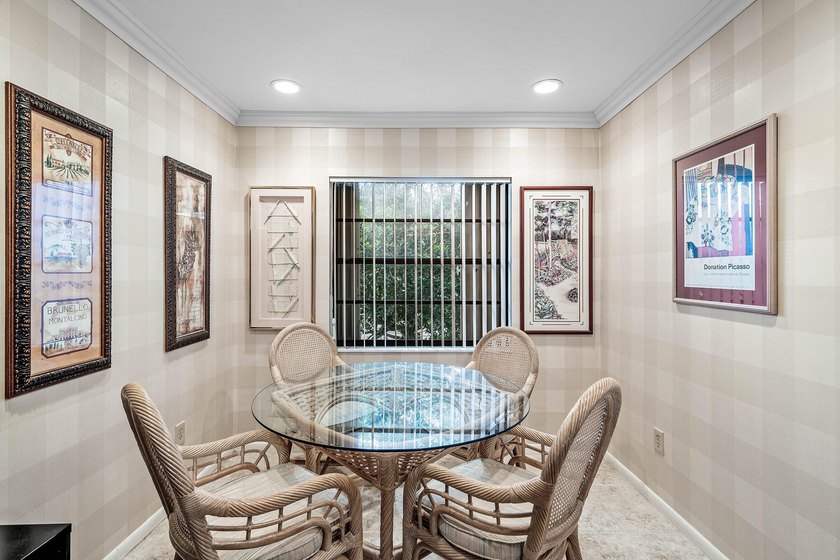 An original turn-key residence offering both immediate - photo 9