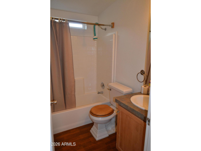 Enjoy country living on 4 fully fenced acres with plenty of room - photo 6