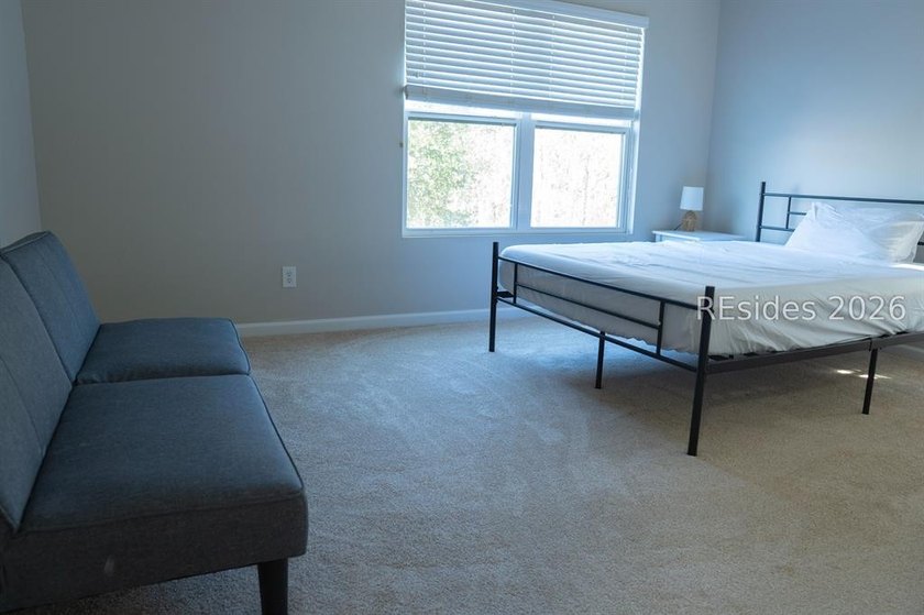 Bright, spacious, and move-in ready, this 4-bedroom, 3-bath home - photo 18