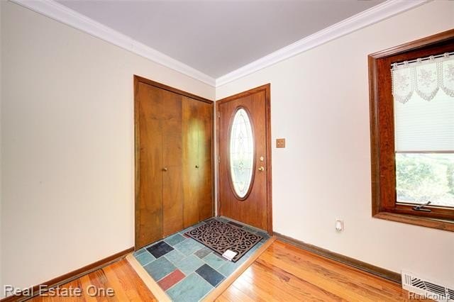 Welcome to 3125 Commerce Rd., in Milford Township! This - photo 8